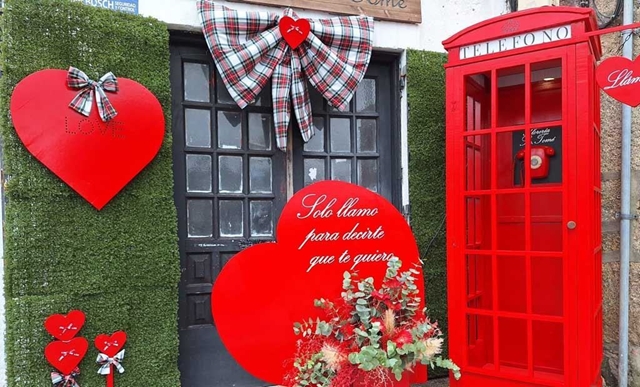 Alquila nuestra cabina telefónica para tu celebración